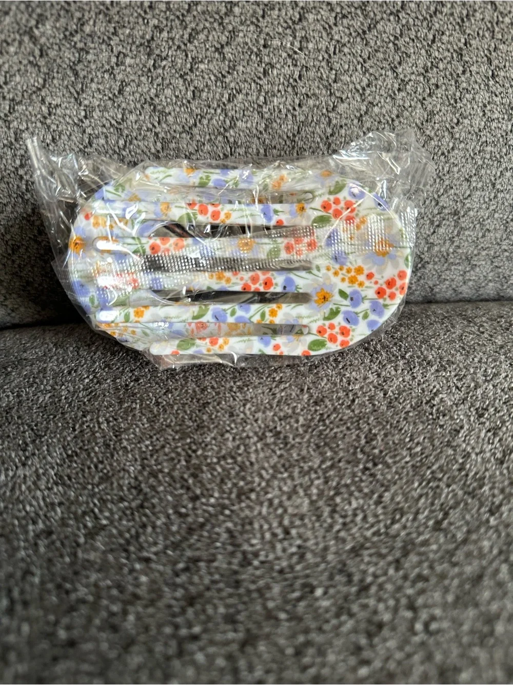New Floral Lay Flat Clip!!